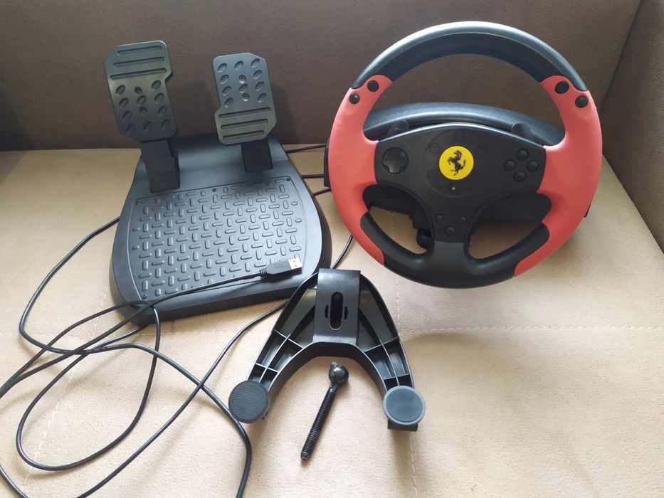 Руль кермо THRUSTMASTER FERRARI Racing Wheel