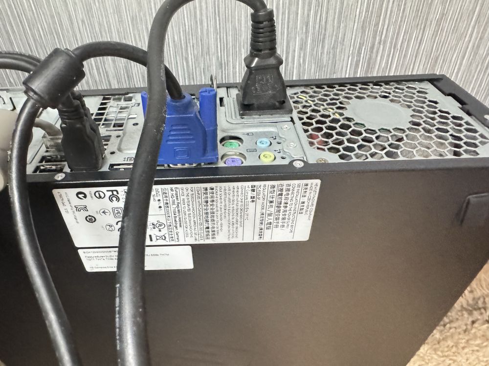 Komputer hp i monitor