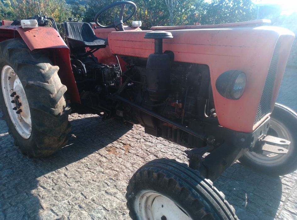 Trator ursus c335