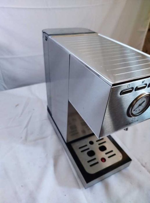 Ekspres do kawy ciśnieniowy Klarstein Pausa