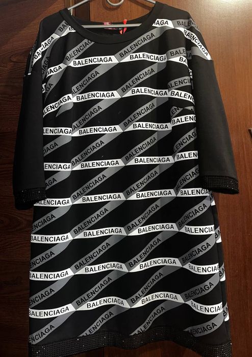 Стильна сукня - туніка balenciaga