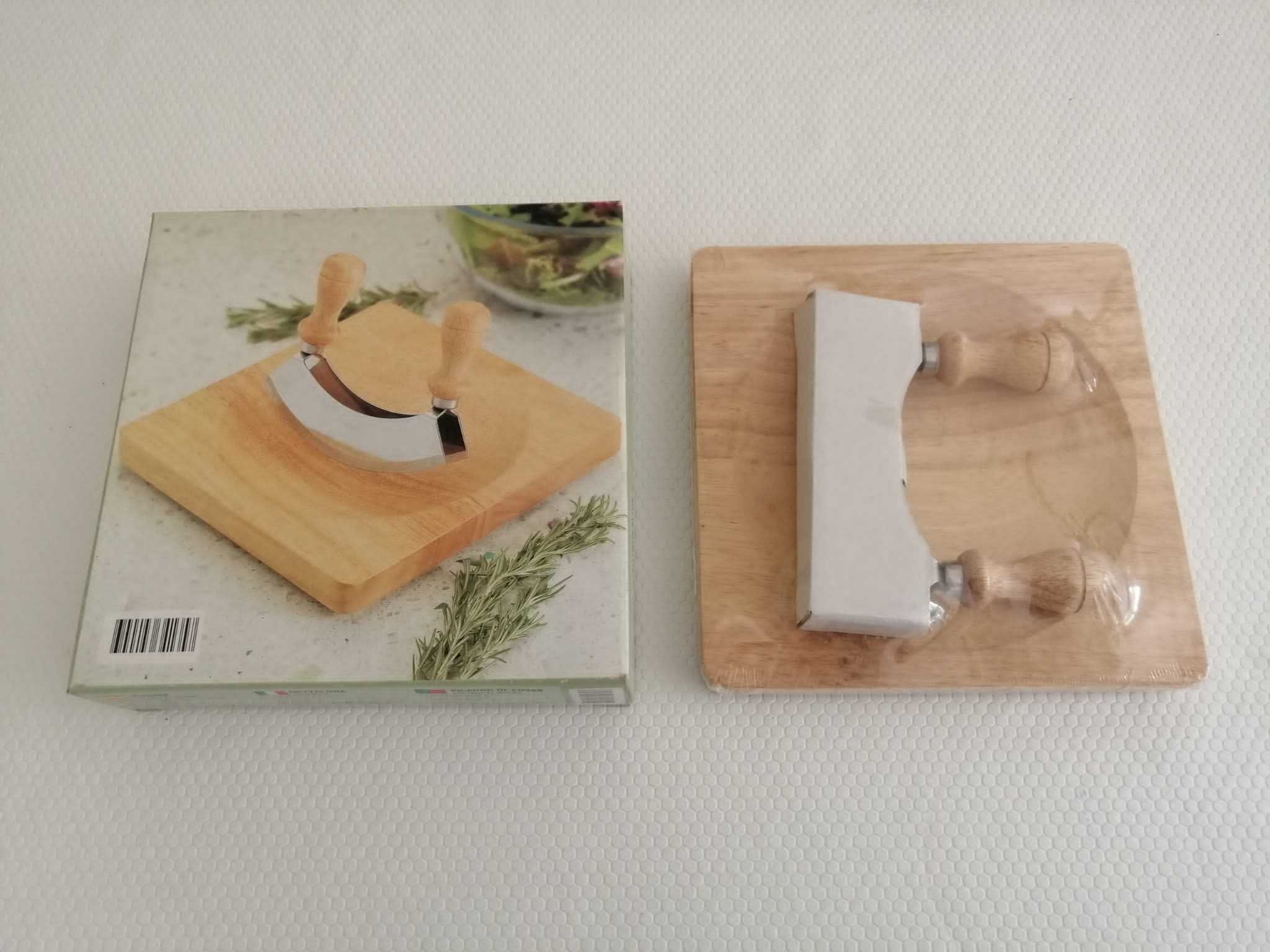 Tábua com faca p/ ervas aromáticas NOVA