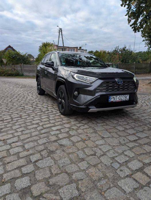 Toyota RAV 4 rok 2019 2,5 hybryda wersja SELECTION