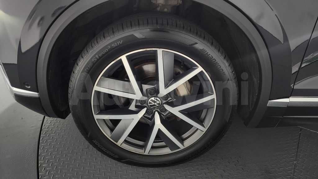 Volkswagen Touareg 3rd Gen 3.0 TDI Prestige