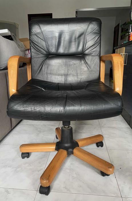 Cadeira de escritório - Computador