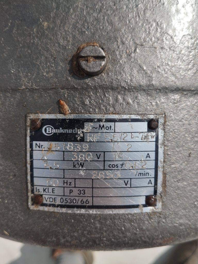 śrutownik ssąco tłoczący 7.5 kw