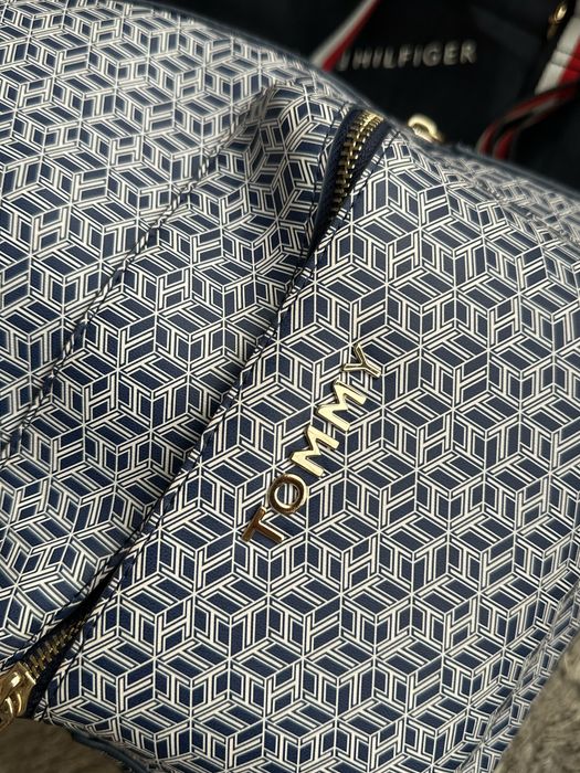 Рюкзак Tommy Hilfiger Iconic Backpack