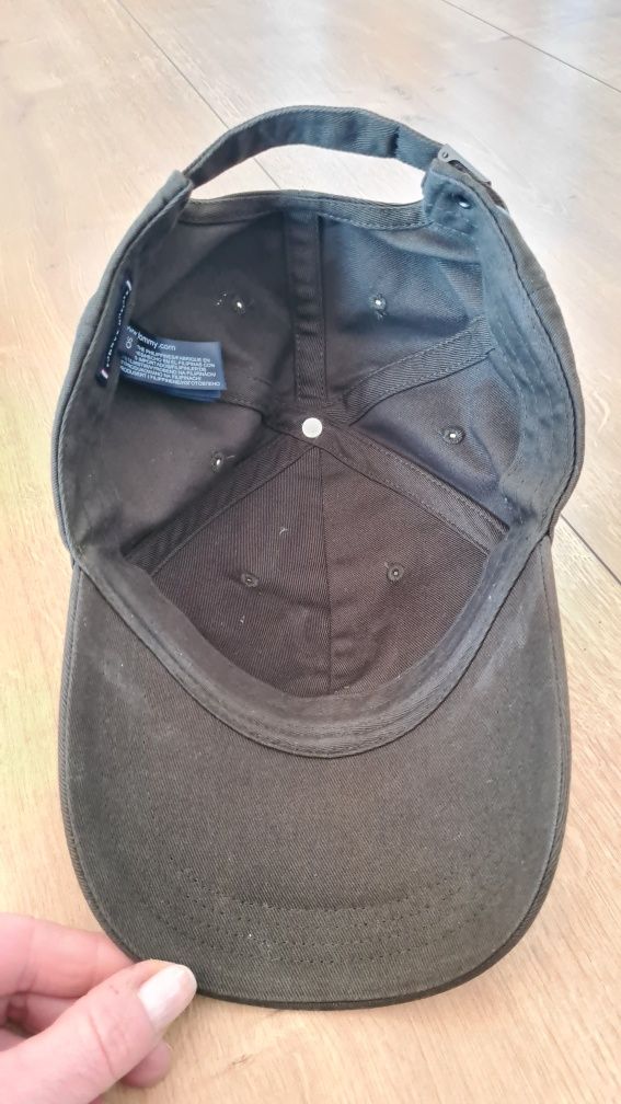 Czapka z daszkiem bejsbolówka Tommy Hilfiger. Butelkowa zieleń. M / L