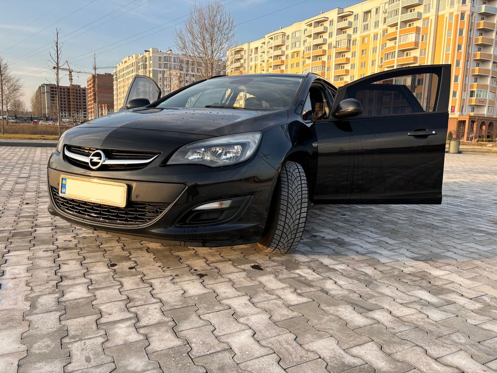 Продаж або обмін Opel Astra 2015 року