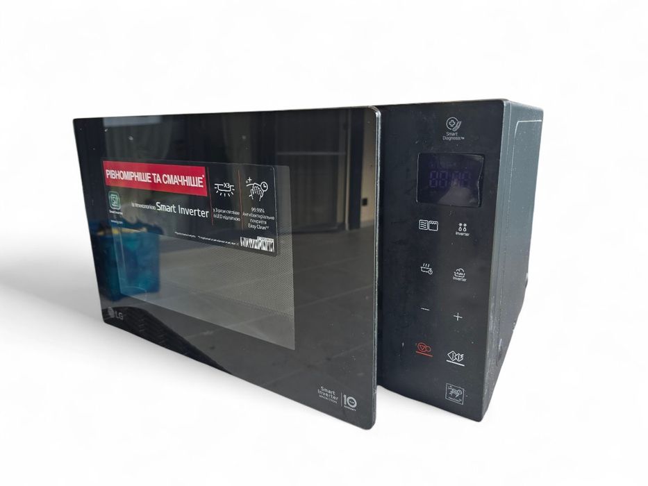 Мікрохвильова піч LG на 23л