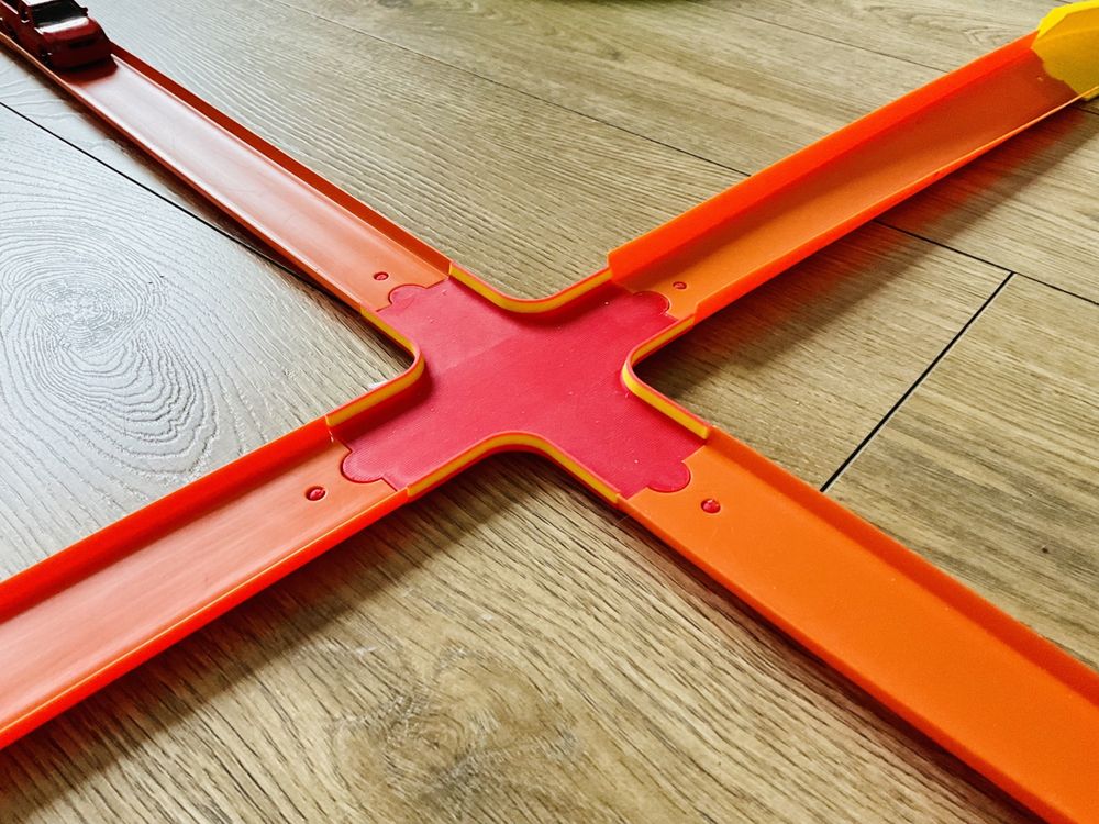 Skrzyżowanie Hot Wheels