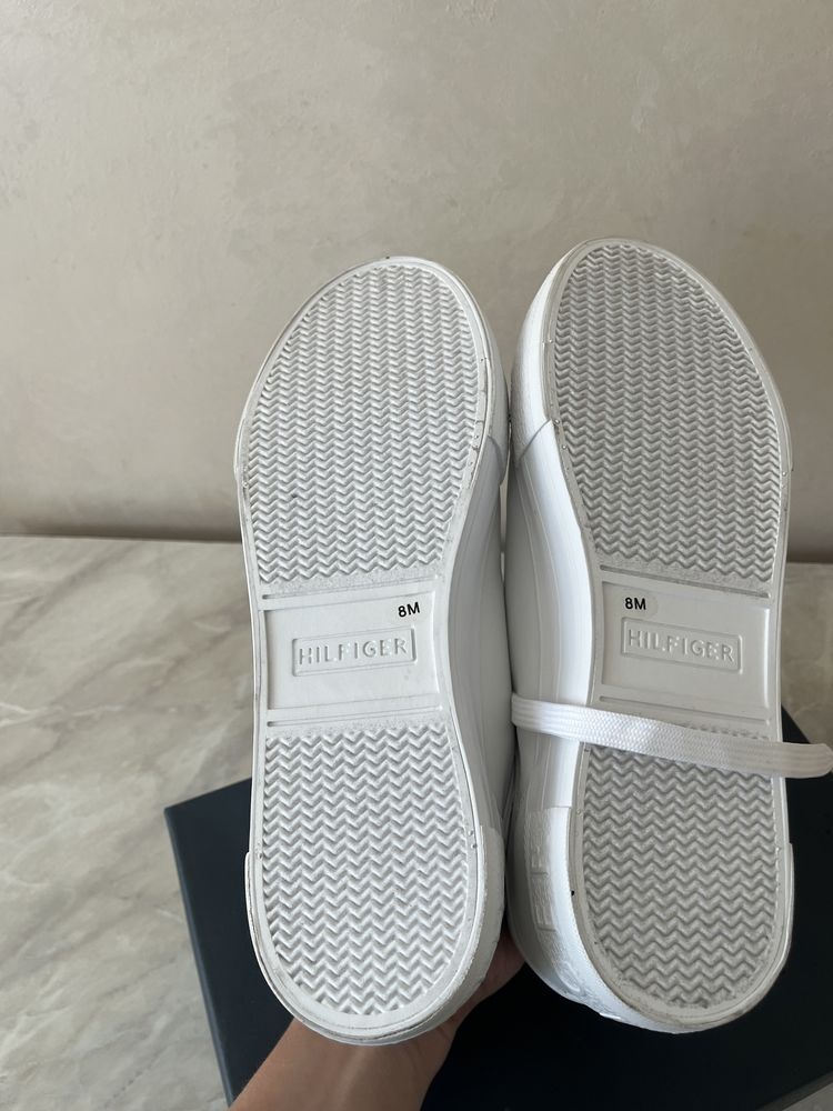 Красовки (кеди) Tommy Hilfiger модель TWELVIE-C