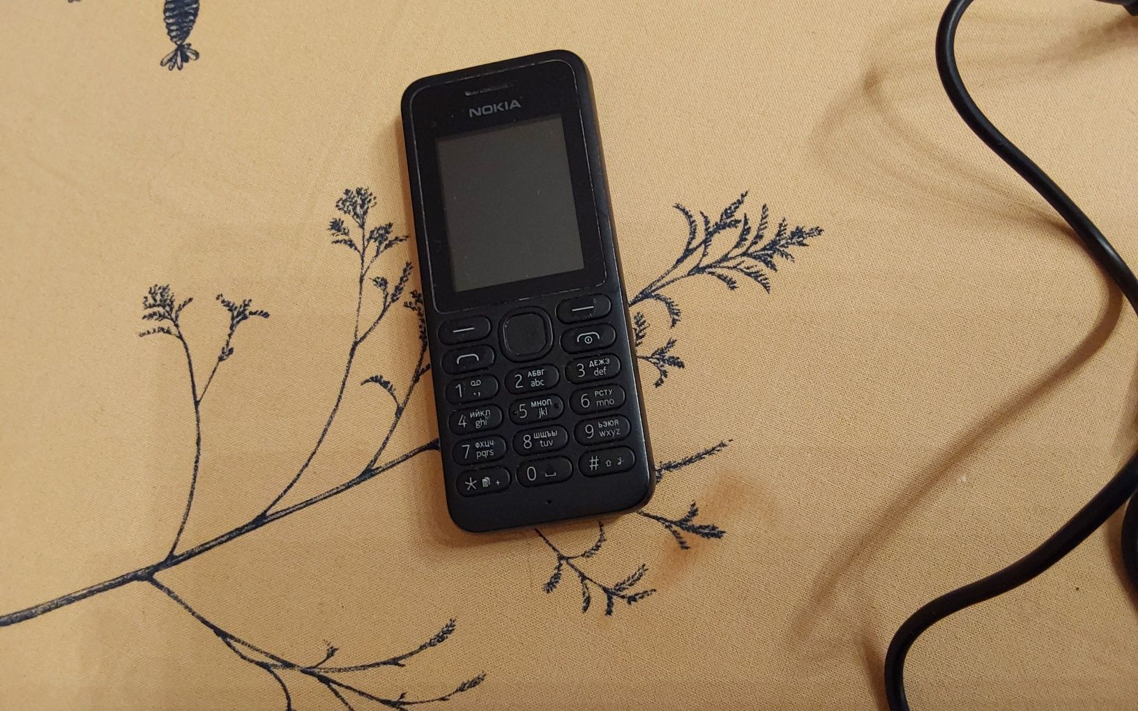 Мобильный телефон Nokia 130 Nokia 3120 classic