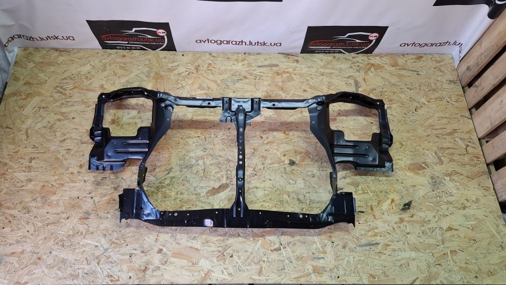 Передня панель телевізор X-trail T30 xtrail