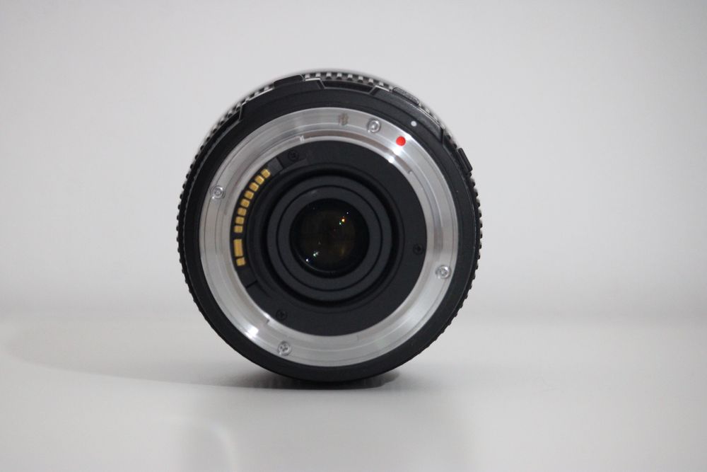 Sigma Lente 18-200mm f/3.5-6.3 DC OS
