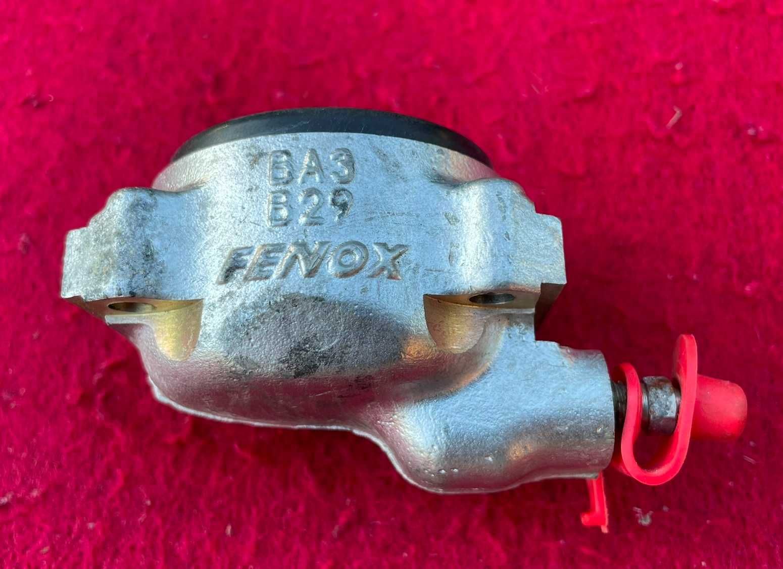 Передній гальмівний циліндр зовнішній правий ВАЗ 2101 - 2107 FENOX