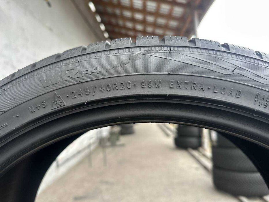 245/40 R20 NOKIAN WR A4 Зимові шини в стані нових