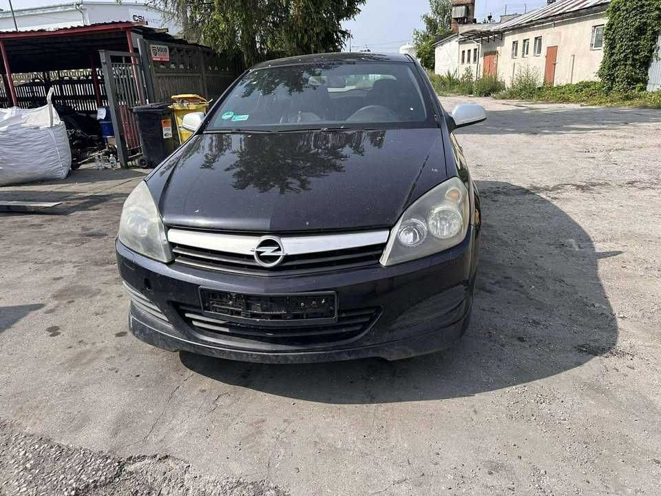 Części Astra H OPC 06r,1.9CDTI, Silnik Skrzynia Drzwi Lampa Maska Z20R