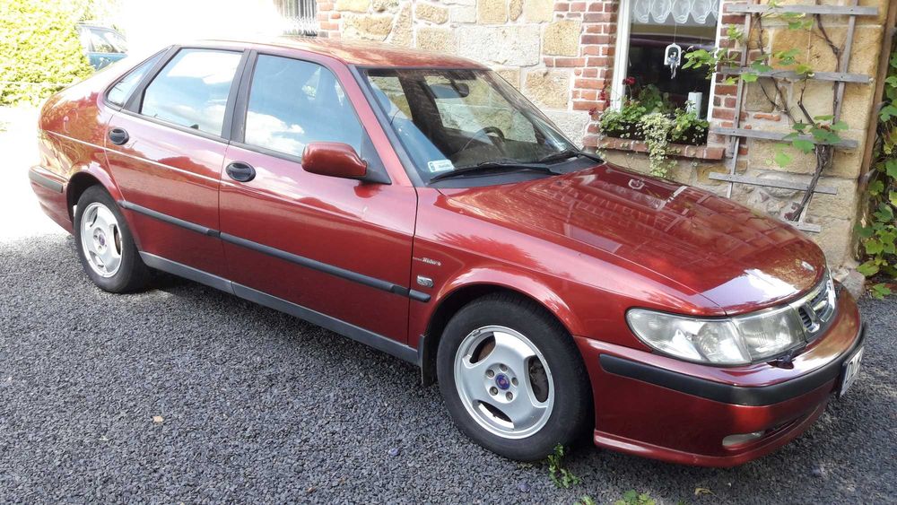 Do sprzedania SAAB 900-klasyk