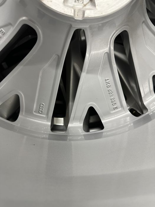 Nowe oryginalne koła letnie alufelgi 19 Audi A7 4K8