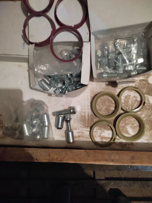 Болти на кололеса