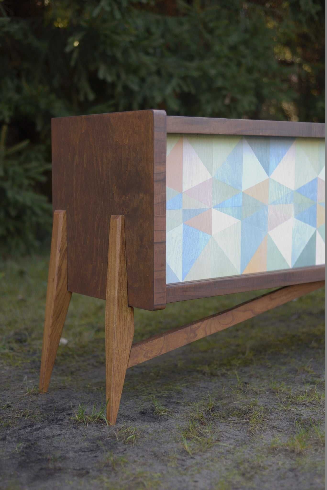 Sideboard -komoda z pastelową malaturą – Skandynawia – lata 60.