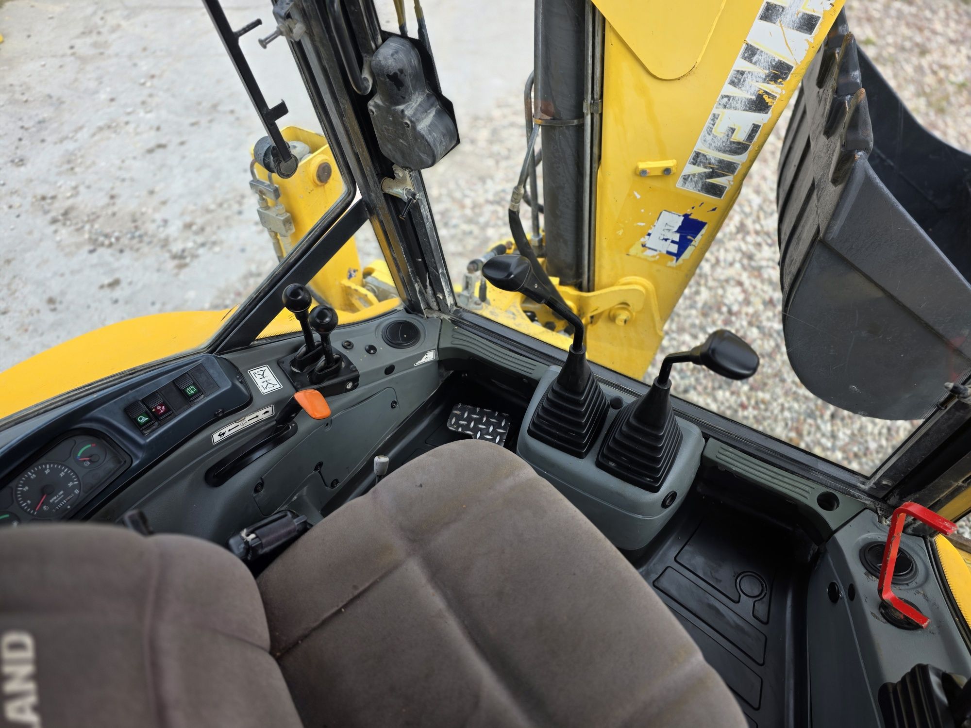 New Holland LB95b Widly Teleskop Szczeka Pływ łyżka Szybkozłącze Brutt