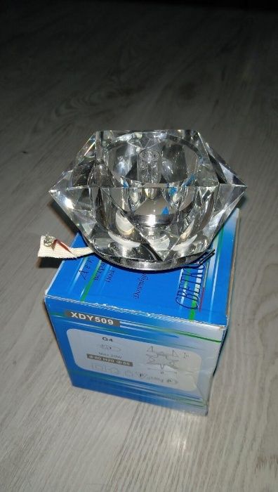 Светильник под галогенную лампу