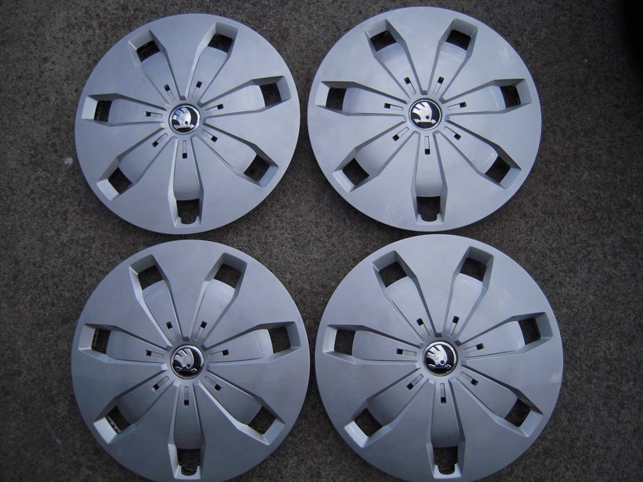 Kołpaki z logo SKODA 16 cali Fabia Karoq Octavia Superb Yeti 4 szt