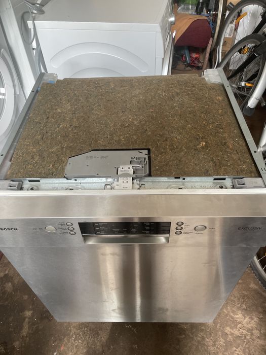 Продам посудомийну машину в чудовому стані