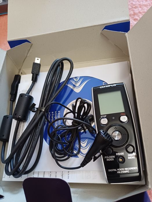 Цифровой диктофон Олимпус