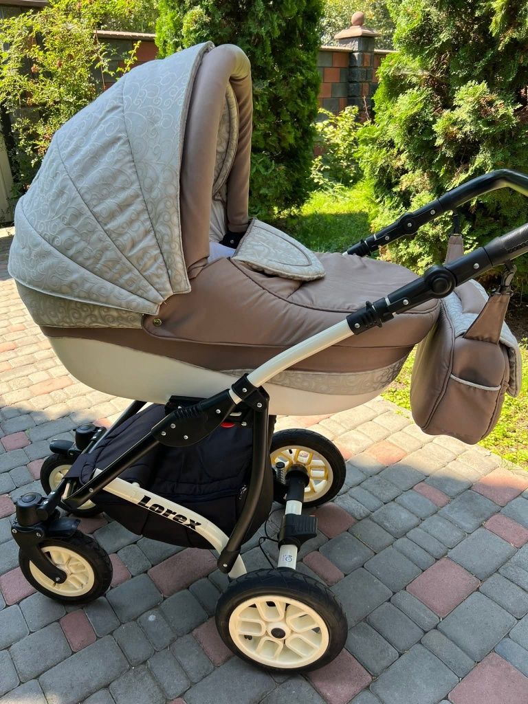Каляска LOREX 2/1 в гарному стані.