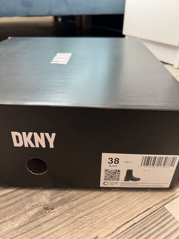 Botki czarna skórzane DKNY rozmiar 38