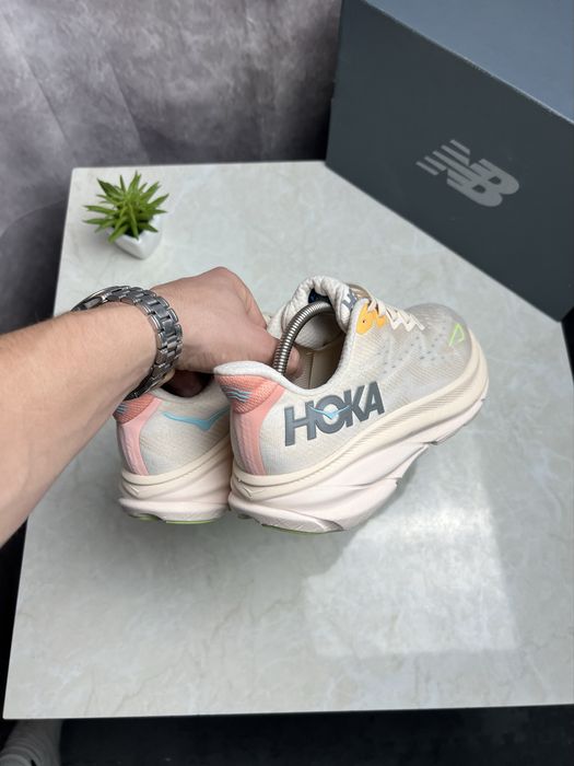 Кроссовки Hoka Clifton 9 Розмір 42.5 Original Взуття
