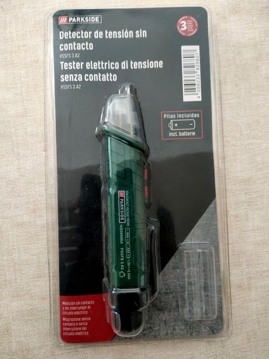 Detetor de tensão por contacto