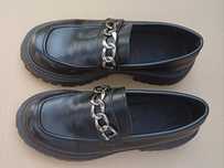 Mokasyny damskie loafersy czarne z łańcuchem, gruba podeszwa r. 38