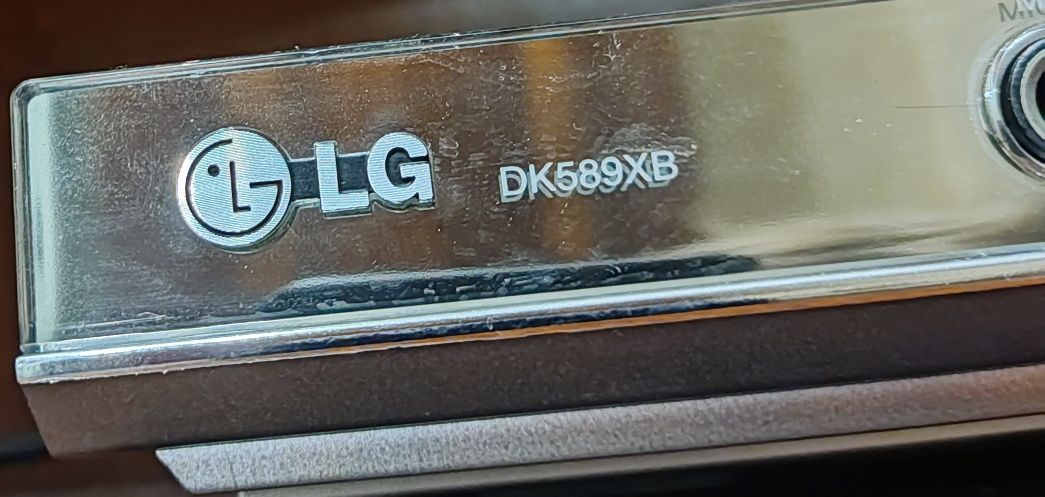 Dvd-плеер LG DK589XB