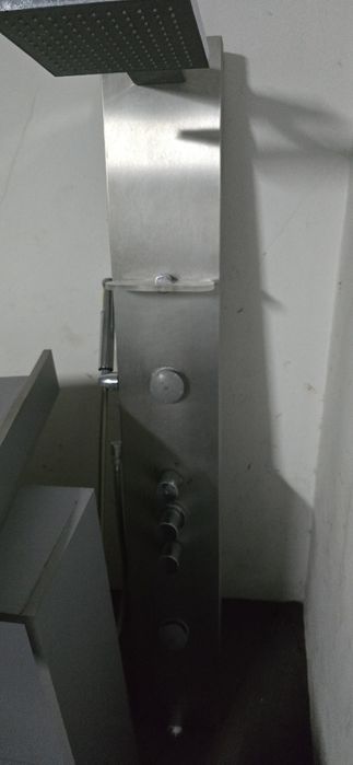 Coluna duche hidro massagens ROCA