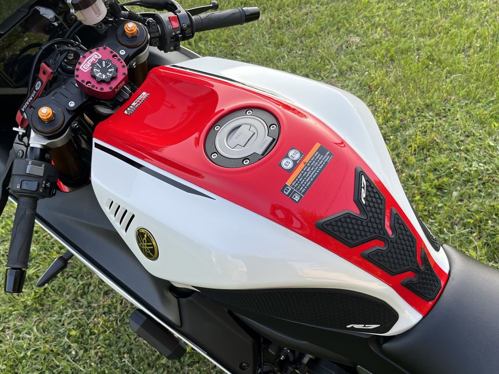 Спортбайк Yamaha YZF R7 2023 Akrapovic ямаха р7 мт-07 мт-09