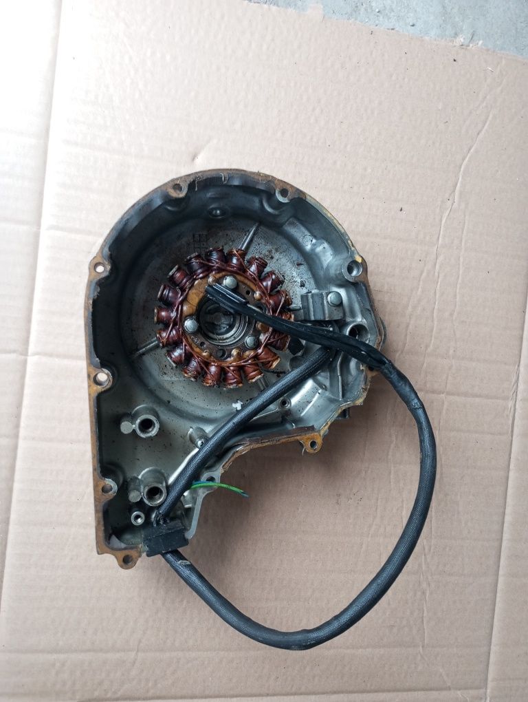 Stator zapłon dekiel pokrywa iskrownik Suzuki VS 800 Intruder 1.182