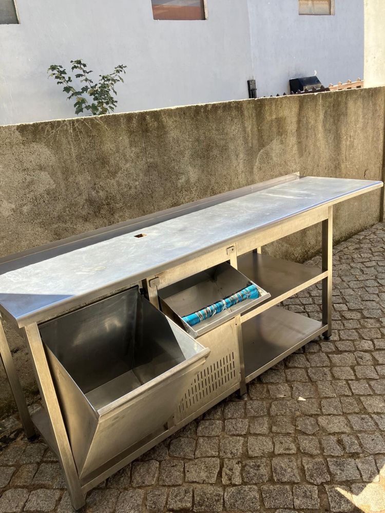Bancada de inox c/ tulha de café