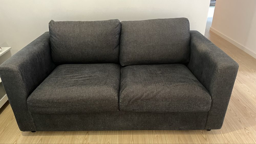 Sofá IKEA em ótimo estado.