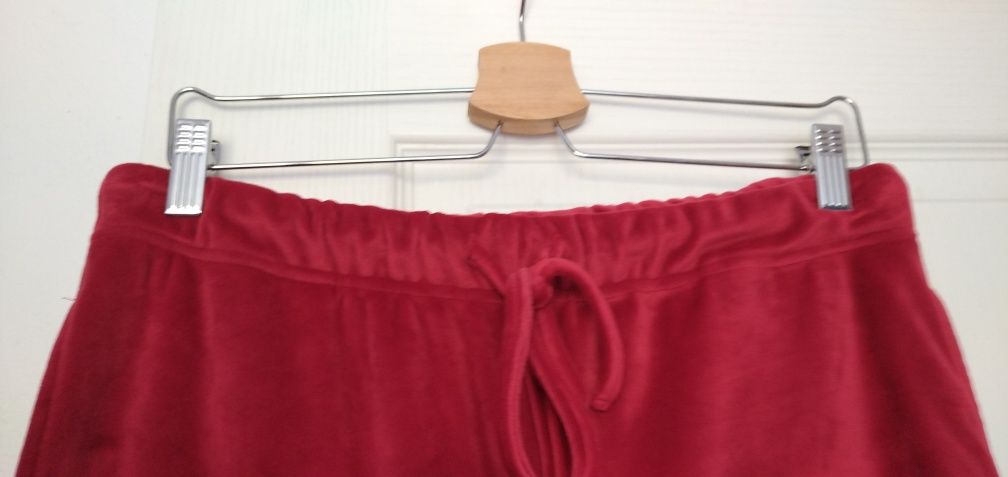 Welurowe dresy By Insomnia nowe M L XL spodnie dresowe czerwone 38 40