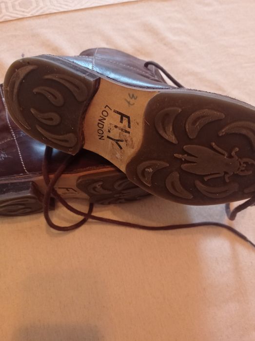 Botas pelo tornozelo