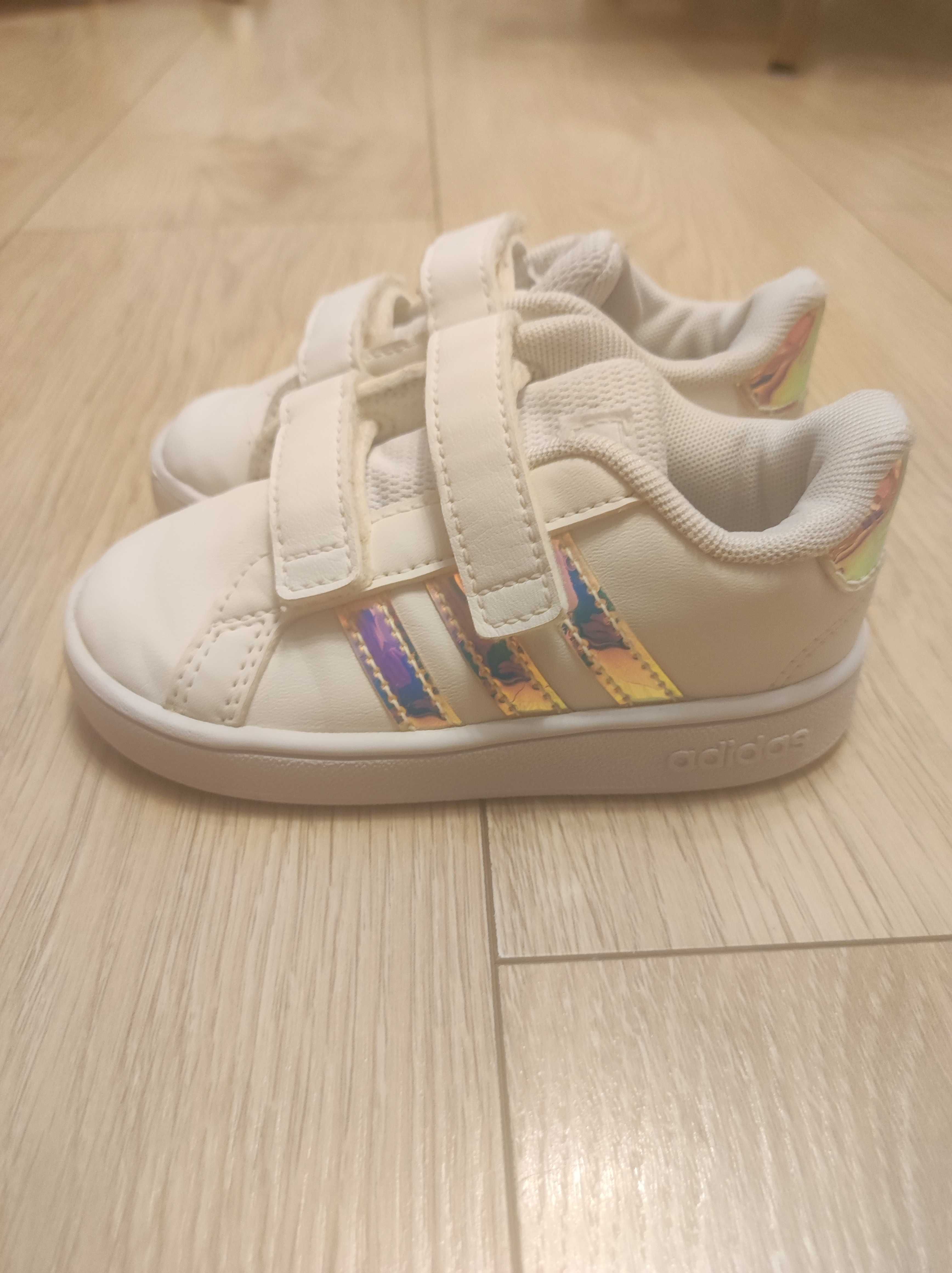 Buty dziecięce Adidas