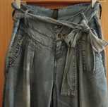 Duas calças ganga Stradivarius e pull&bear