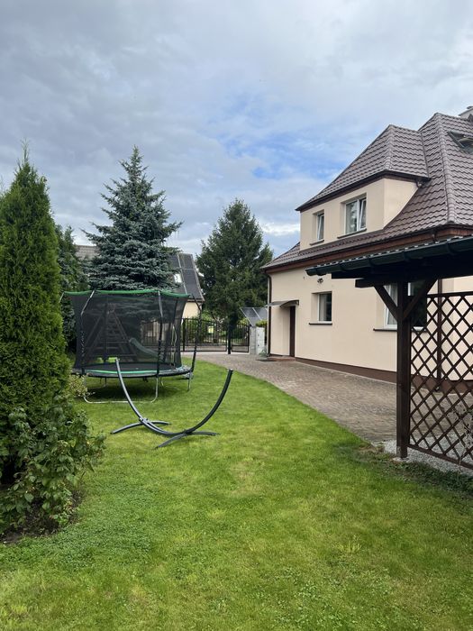 Dom w zabudowie bliźniaczej na ulicy Smolnej