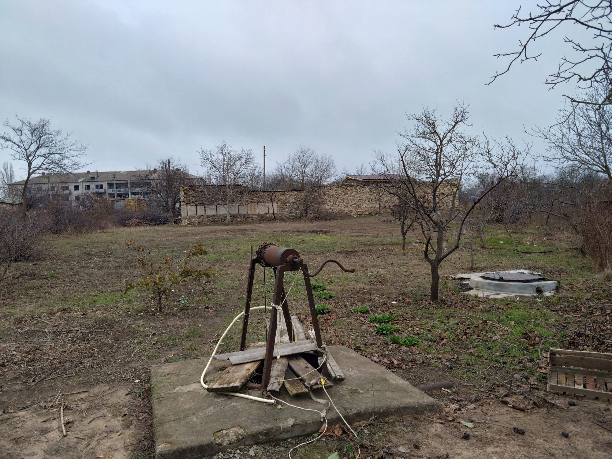 Будинок в самому центрі села