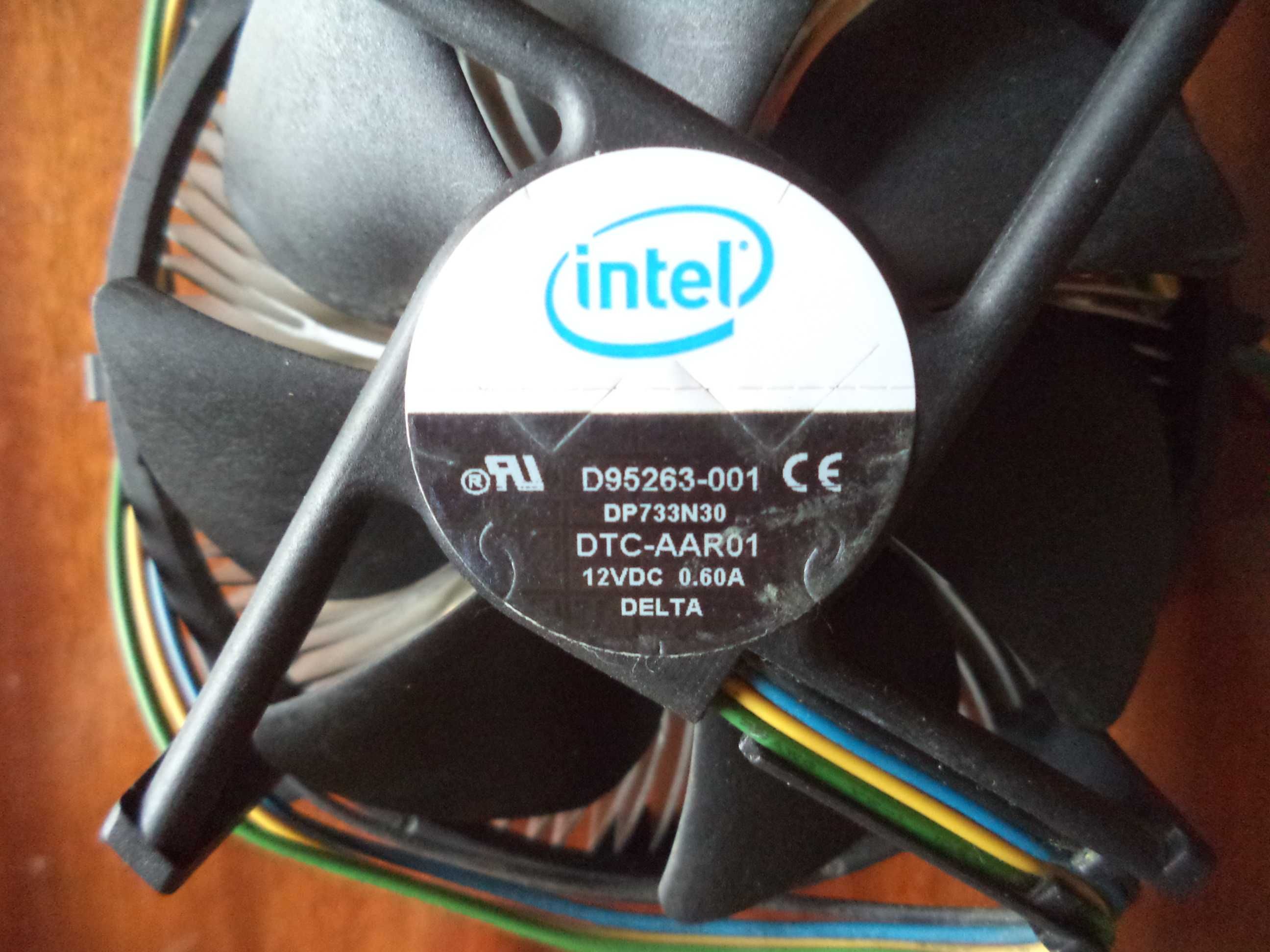 Кулер с радиатором Intel D95263-001