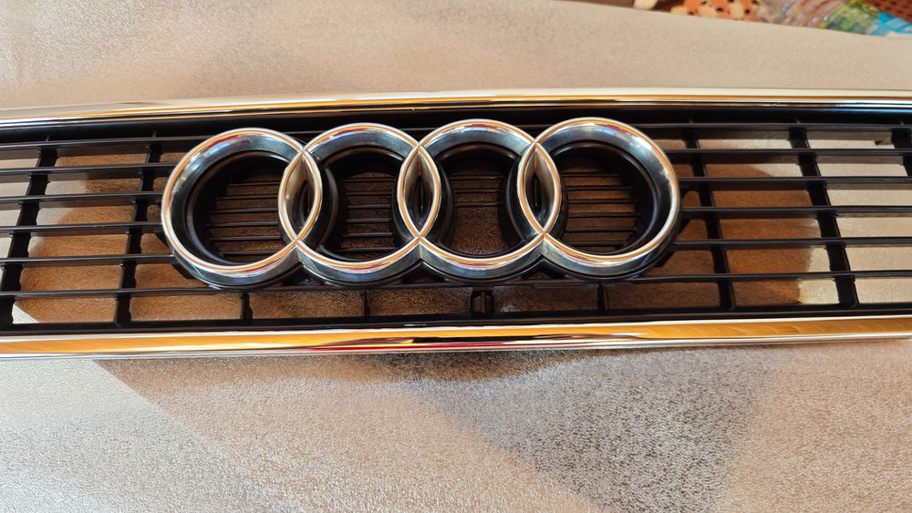 Grelha Audi 80 Avant